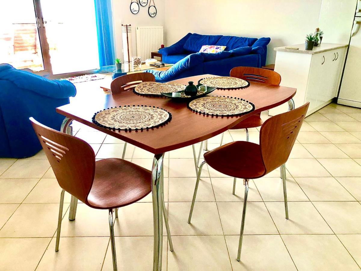 Αquaview Apartment Gythio Ngoại thất bức ảnh